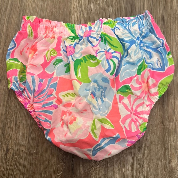 Lilly Pulitzer Baby Bloomer / Diaper Cover 18-24 months - Picture 2 of 3